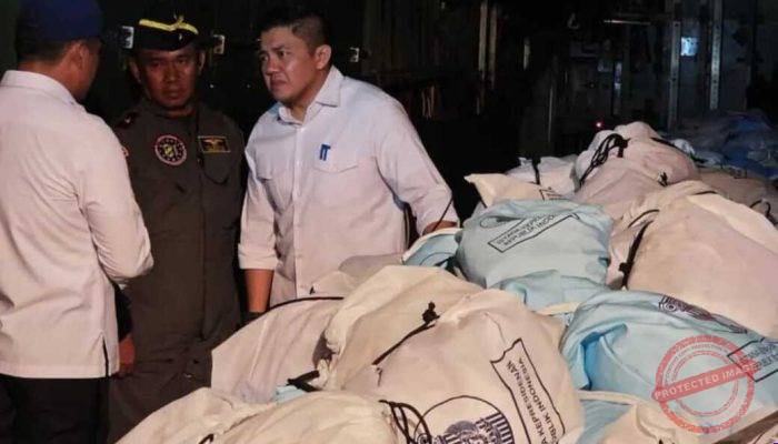 Tanggap Cepat Pemerintah untuk NTT, Letkol Teddy Indra Wijaya Dukung Percepatan Distribusi Bantuan Bencana
