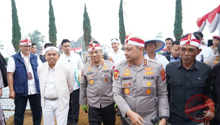 Wujudkan Swasembada, Waka Polri Pimpin Langsung Penanaman Perdana Bawang Putih Serentak