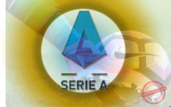 Donyell Malen selebrasi usai mencetak hattrick ke gawang Fiorentina di Stadion Olimpico