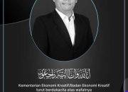 Ketua Umum YLBHI Muhammad Isnur saat menuntut pengusutan wafatnya ASN dalam latsarmil Komcad.
