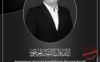 Ketua Umum YLBHI Muhammad Isnur saat menuntut pengusutan wafatnya ASN dalam latsarmil Komcad.