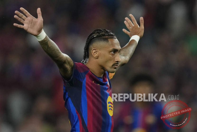 Perpanjang Kontrak Raphinha — Pemain serang Barcelona, Raphinha, yang segera memperpanjang masa baktinya di Camp Nou hingga 2029.