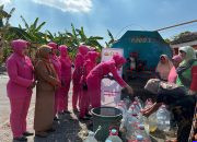 Peduli Warga Terdampak Kekeringan, Kapolres Wonogiri Salurkan 10 Tangki Air Bersih ke Desa Basuhan