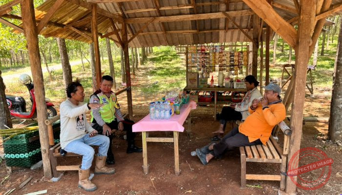 Cegah Karhutla di Musim Kemarau, Polsek Keling Sisir Kawasan Rawan dan Ajak Warga Proaktif