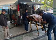 Ambulans Gratis Polresta Pati Antar Pasien Lansia Patah Tulang dari Pati ke RS Kariadi Semarang