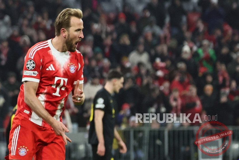 Harry Kane Pemain — Harry Kane merayakan rekor tercepat capai 150 gol bersama Bayern Munich saat menang 2-1 lawan Elversberg