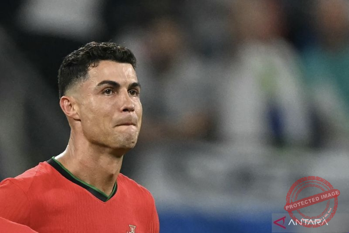 Kapten tim nasional Portugal Cristiano Ronaldo bertekad mencapai rekor 1.000 gol.
