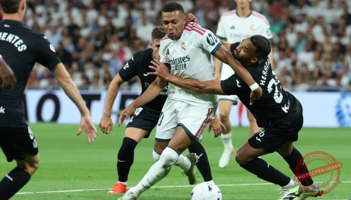 Real Madrid vs Real Sociedad: Hattrick Mbappe Bawa Kemenangan