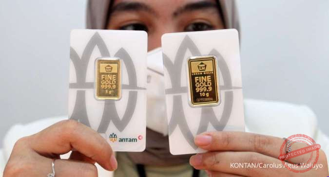 Harga Emas Antam Hari Ini 14 Oktober 2026 Stagnan — Ilustrasi emas batangan Antam dengan harga stagnan Rp 2.574.000 per gram dan buyback Rp 2.383.000