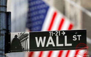 Saham AI Terangkat Kinerja SpaceX dan Super Micro — Ilustrasi pergerakan saham Wall Street menguat ditopang kinerja SpaceX dan Super Micro Computer