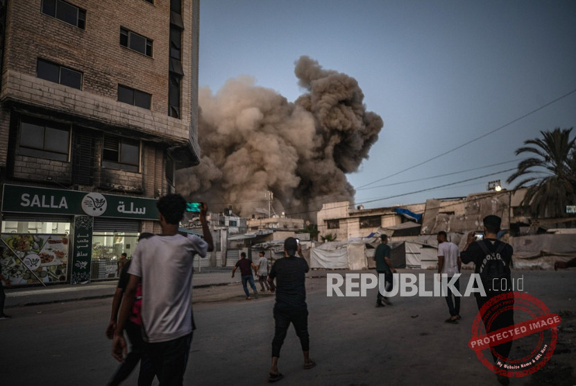 Serangan Israel di Gaza Tewaskan Tujuh Warga Palestina — Ilustrasi serangan Israel di Gaza yang menewaskan tujuh warga Palestina dan melukai sejumlah lainnya