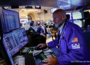 Wall Street Menguat Selasa 27 Oktober 2026 — Ilustrasi pergerakan indeks saham Wall Street dengan grafik naik dan sorotan saham teknologi