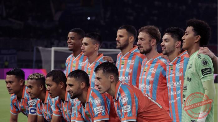 Klasemen Super League 2026/2027 Pekan 7: Persib Naik ke Peringkat 4 — Pemain Persib Bandung merayakan kemenangan 2-1 atas Garudayaksa FC di Stadion Pakansari