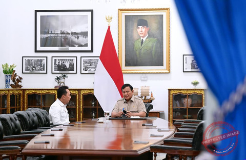Prabowo Minta Listyo Sigit Kawal Program Strategis Pemerintah — Presiden Prabowo Subianto menerima Kepala Staf Kepresidenan Listyo Sigit Prabowo di Istana Merdeka, Jakarta