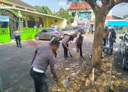 Antisipasi Musim Penghujan, Polres Kuningan Gelar Bakti Sosial Bersih-Bersih Pasar Baru dan Sungai Citamba