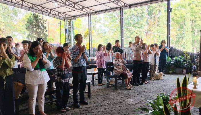 Minggu Kasih, Personel Polres Semarang laksanakan ibadah bersama masyarakat