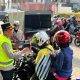 Glorifikasi Ops Patuh Candi 2026, Kapolres Semarang Bagikan Helm dan Apresiasi Pengguna Jalan Tertib