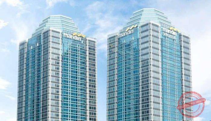 Komisaris Bank Mandiri Yuliot Borong 29.100 Saham BMRI Rp114,65 Juta
