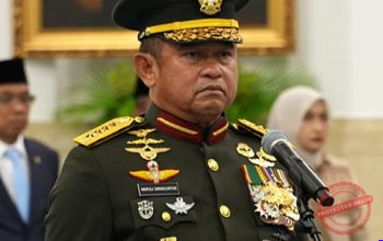 Prabowo Lantik Maruli Simanjuntak sebagai Wakil Panglima TNI — Presiden Prabowo Subianto melantik Jenderal TNI Maruli Simanjuntak sebagai Wakil Panglima TNI di Istana Negara, Jakarta