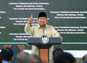 Prabowo Minta Rekrutmen TNI-Polri Utamakan Intelektual — Presiden Prabowo Subianto memberi taklimat kepada perwira tinggi TNI-Polri di Kompleks Istana Kepresidenan Jakarta