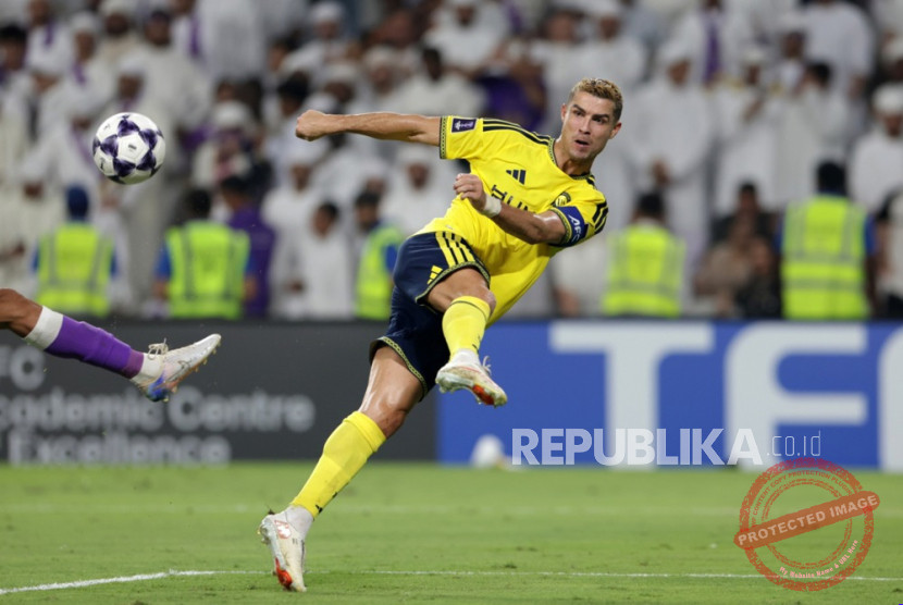 Al Nassr menang 3-1 atas Neftchi Fergana di Liga Champions Asia — Pemain Al Nassr merayakan kemenangan 3-1 atas Neftchi Fergana di Al-Awwal Park, Riyadh