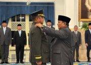 Prabowo Lantik Wakil Panglima — Presiden Prabowo Subianto memimpin upacara pelantikan pejabat di Istana Negara, Jakarta